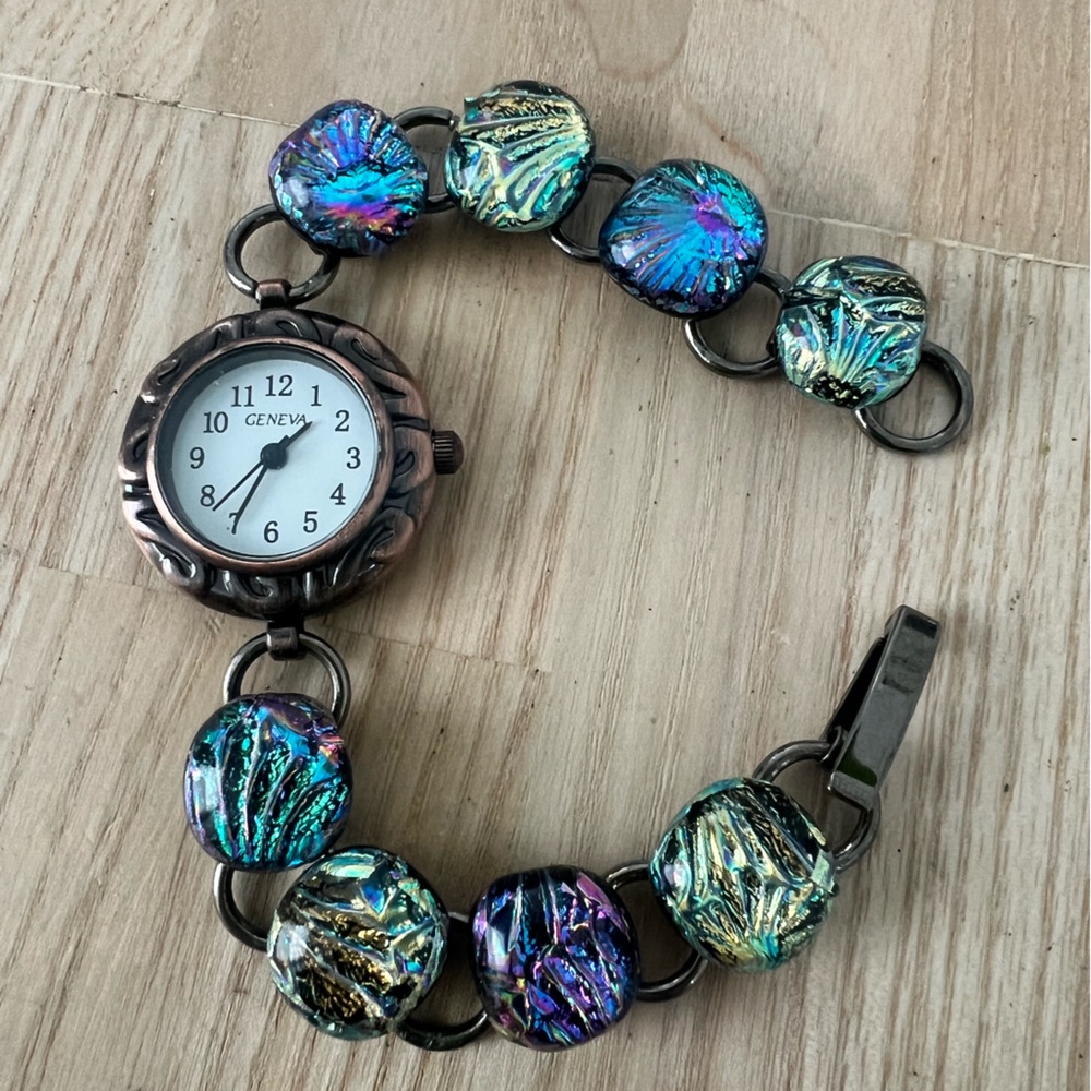 Geneva ladies dichroic glass bracelet watch NEW BATTERY